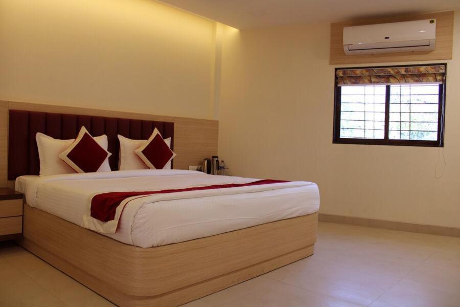 Hotel Saineel Mumbai Dış mekan fotoğraf